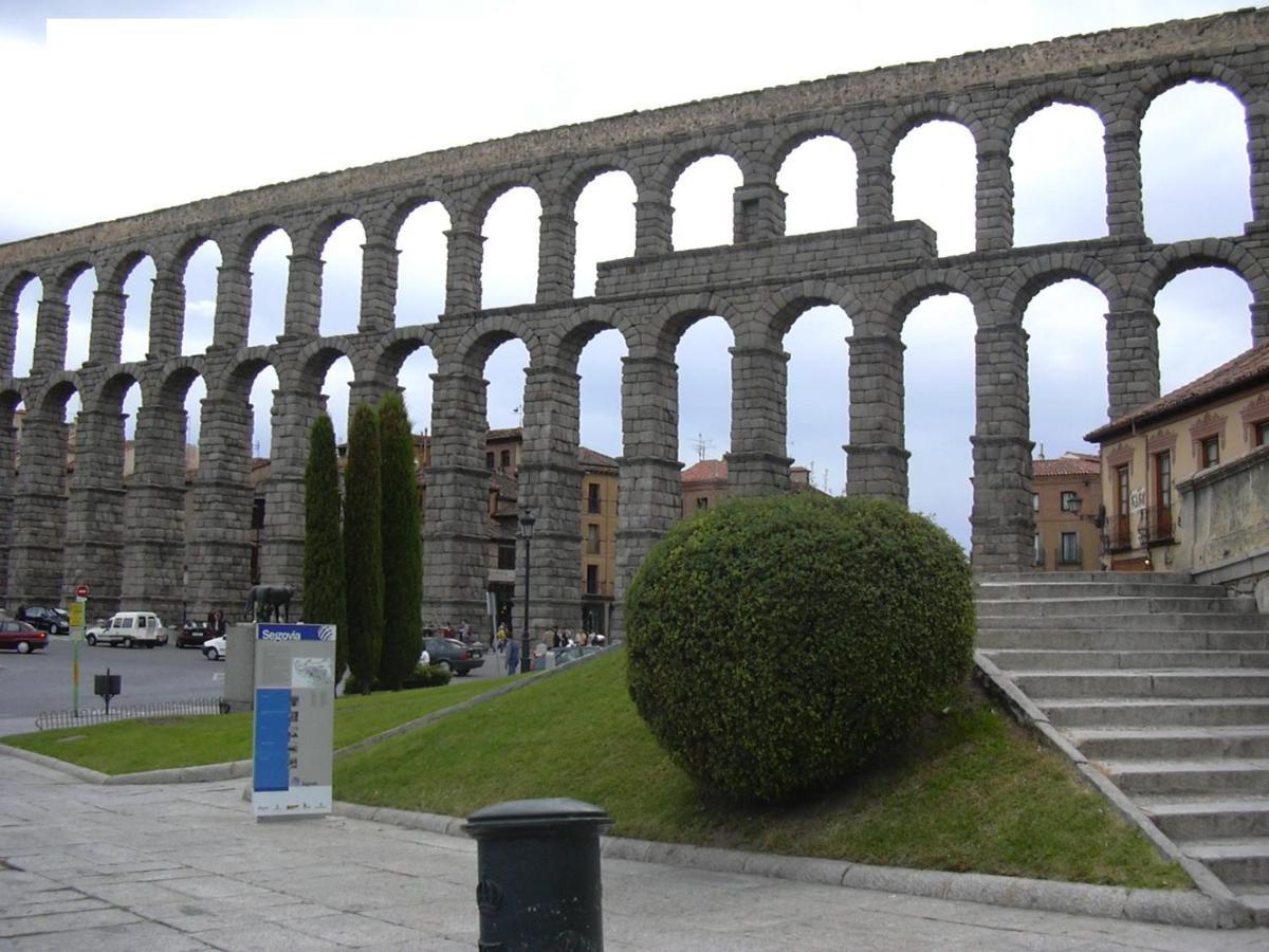 Real Segovia Apartments By Recordis Hotels Exterior photo